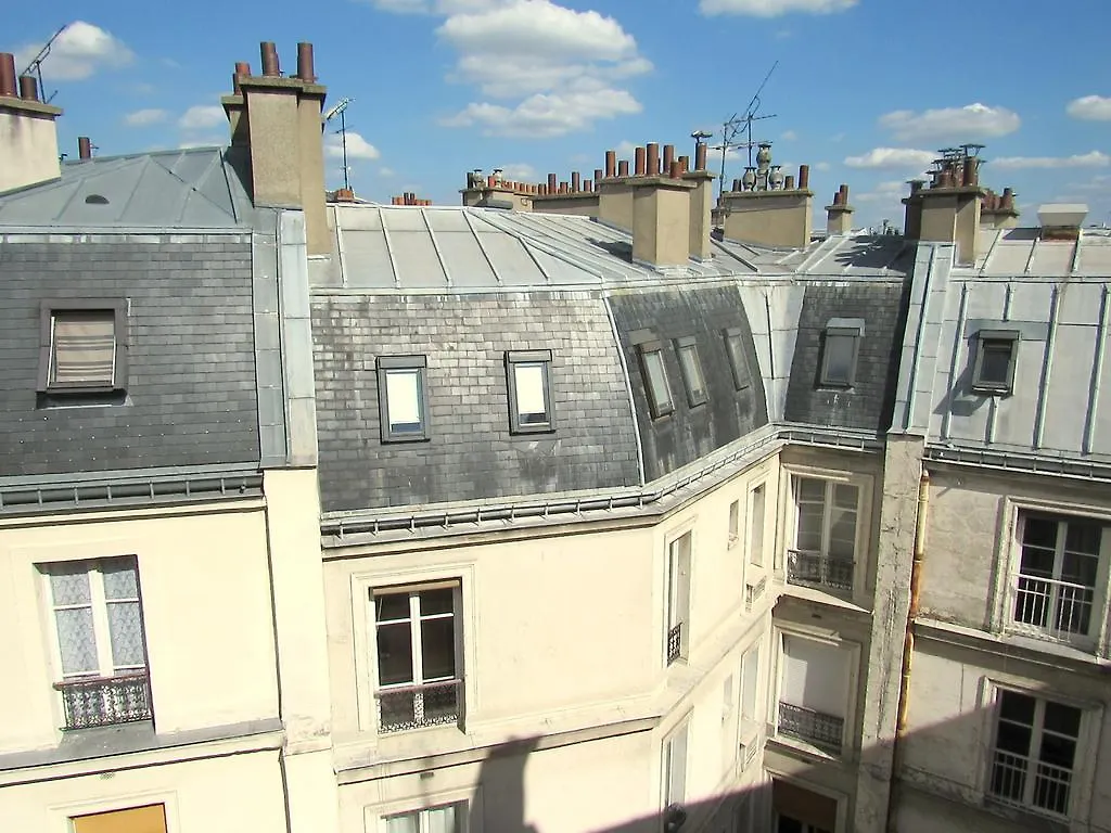 Du Square D'anvers 2*