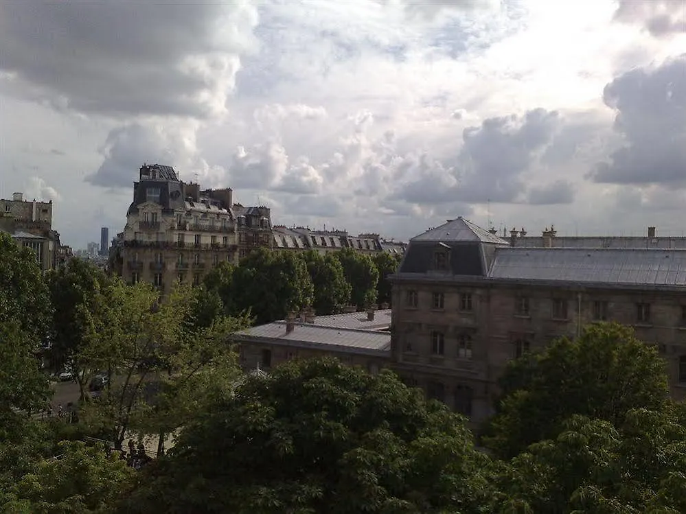 Du Square D'anvers Hotel Parijs
