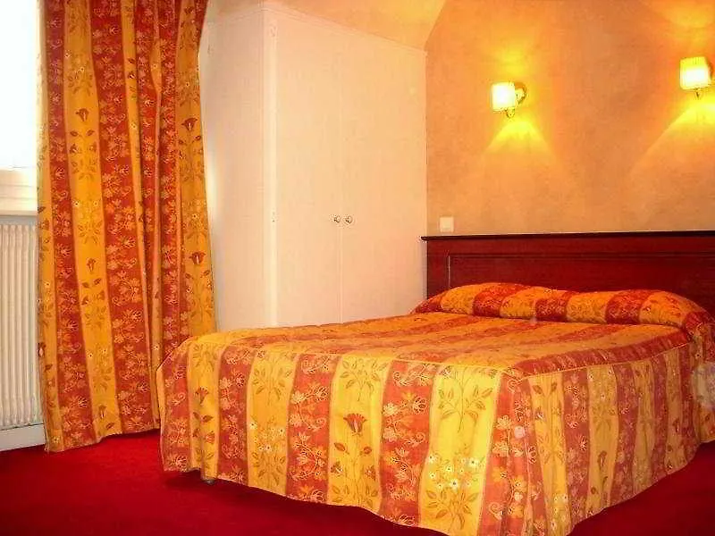 Du Square D'anvers Otel